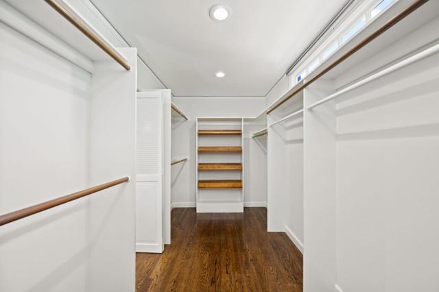 670 Edgewood Road, San Mateo CA: https://media.crmls.org/mediaz/eedaeee8-ab72-4354-a99f-008bbf994fe4.jpg