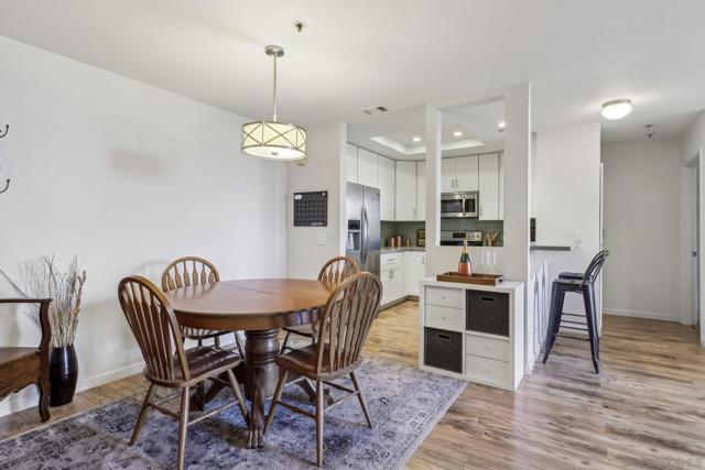 2445 Brant St, San Diego CA: https://media.crmls.org/mediaz/eedaf82e-9568-441d-9c33-af162a5b76fe.jpg