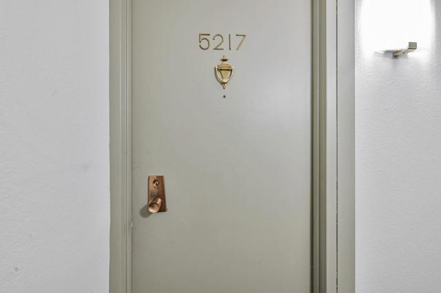 5217 Shelter Creek Lane, San Bruno CA: https://media.crmls.org/mediaz/eedbbacc-ef25-4c15-84af-f93a584614ac.jpg