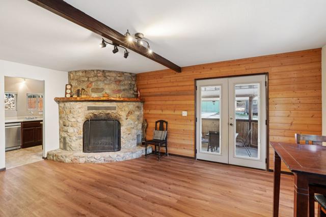 25140 Lodge Road, Idyllwild CA: https://media.crmls.org/mediaz/eedc4db3-c9a6-4944-ae71-b36644cf6a49.jpg