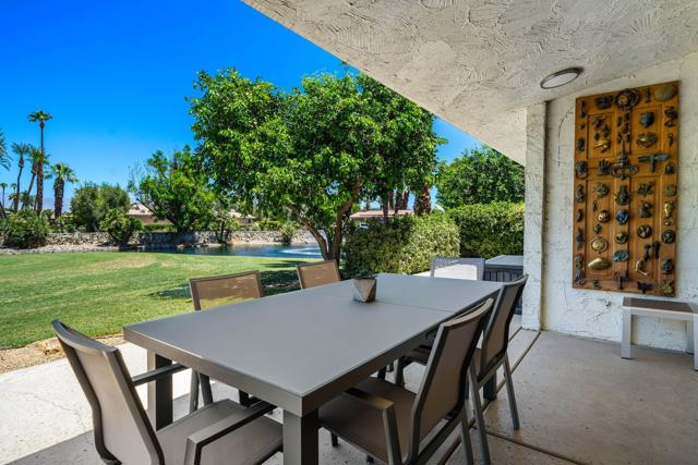 75768 Valle Vista Drive, Indian Wells CA: https://media.crmls.org/mediaz/eedd2b6b-648f-4ff9-ae60-c4174613448e.jpg
