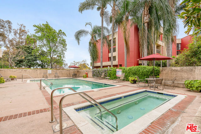 3961 Via Marisol, Los Angeles CA: https://media.crmls.org/mediaz/eedd69f6-ad39-4dd7-9814-15329e9ceecc.jpg