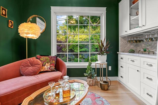 15415 Winchester Boulevard, Monte Sereno CA: https://media.crmls.org/mediaz/eeddc9fe-da29-41dc-8cd9-71339c23912a.jpg