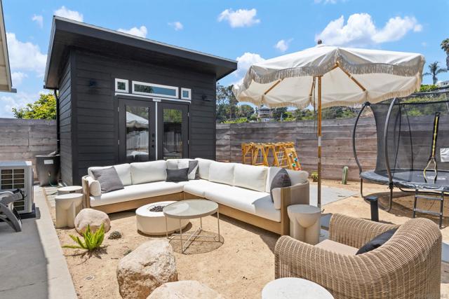 2068 Montclair, San Diego CA: https://media.crmls.org/mediaz/eedea30f-db00-4169-9879-2cbc761e332c.jpg