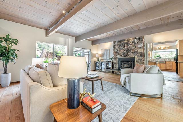 1620 Notre Dame Avenue, Belmont CA: https://media.crmls.org/mediaz/eedeccc0-c808-4110-8213-f67278c33d62.jpg