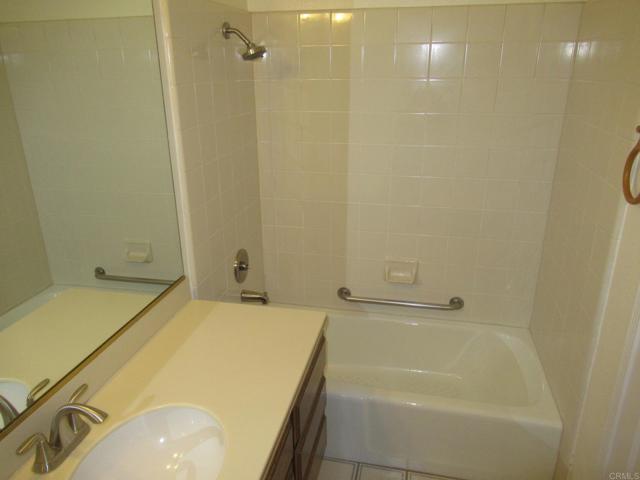 Detail Gallery Image 28 of 40 For 4052 Aeolia Way, Oceanside,  CA 92056 - 2 Beds | 2 Baths