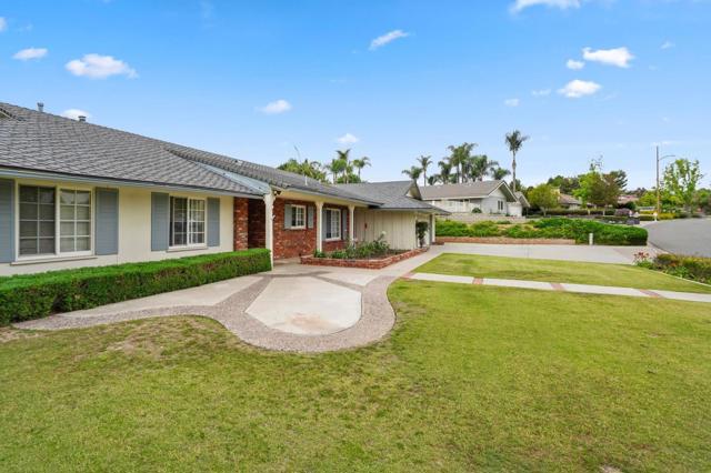 5101 Club Terrace Drive, Yorba Linda CA: https://media.crmls.org/mediaz/eedf5d11-9e75-446d-b01e-f3fda5334232.jpg