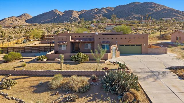 60377 Pueblo Trail, Joshua Tree CA: https://media.crmls.org/mediaz/eedf905d-b032-4c01-918f-1d8db7fe47fb.jpg