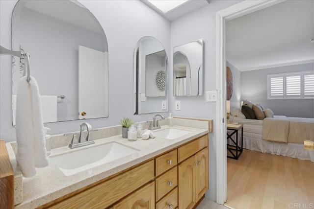 Detail Gallery Image 12 of 26 For 333 Orange Ave #13,  Coronado,  CA 92118 - 2 Beds | 2 Baths