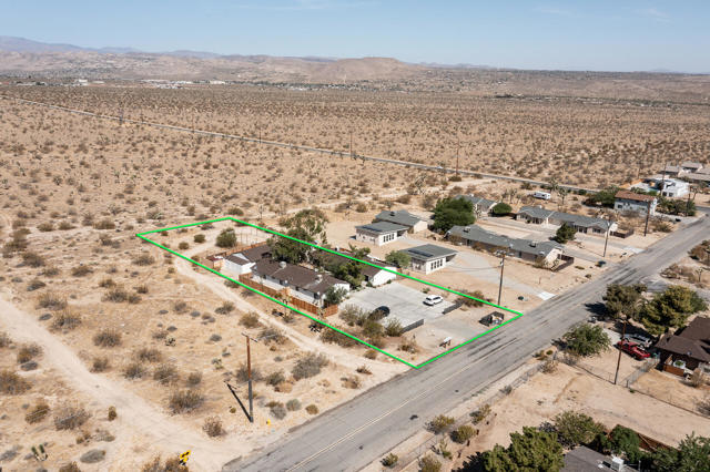 7382 Olympic Road, Joshua Tree CA: https://media.crmls.org/mediaz/eee0153f-fb5c-46df-b291-2ea357475fd3.jpg