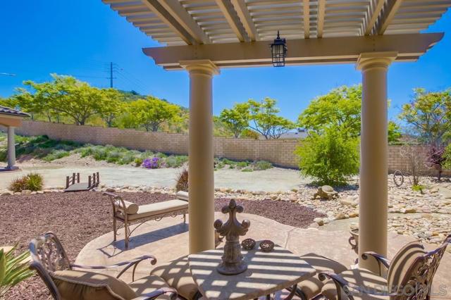 14190 Green Valley Ct, San Diego CA: https://media.crmls.org/mediaz/eee0b7c3-9fc6-4330-8e9b-b542c7f29886.jpg