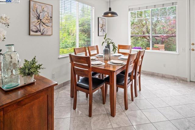 Image 15 of 53 For 23110 Canyon Terrace Dr