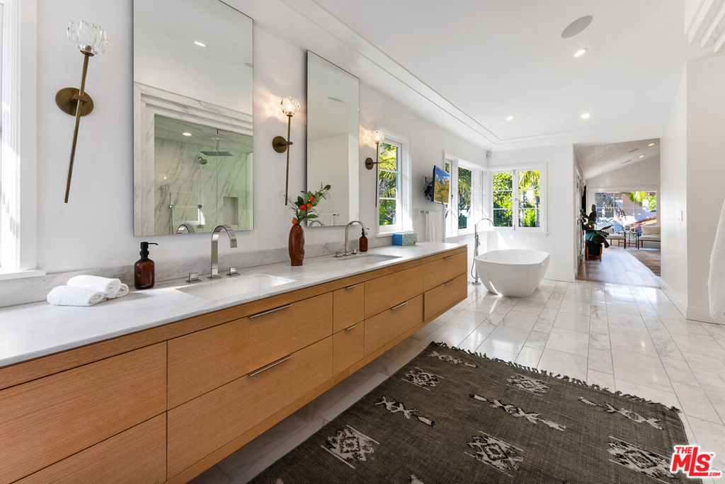 3701 Longridge AvenueSherman Oaks img 8