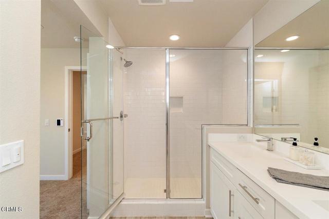 Detail Gallery Image 22 of 27 For 723 Heritage Ln, Upland,  CA 91784 - 2 Beds | 3/1 Baths