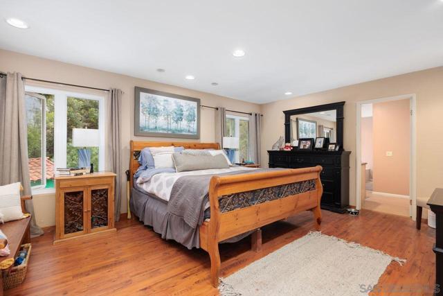 Image 34 of 50 For 2238 Oceanview Rd
