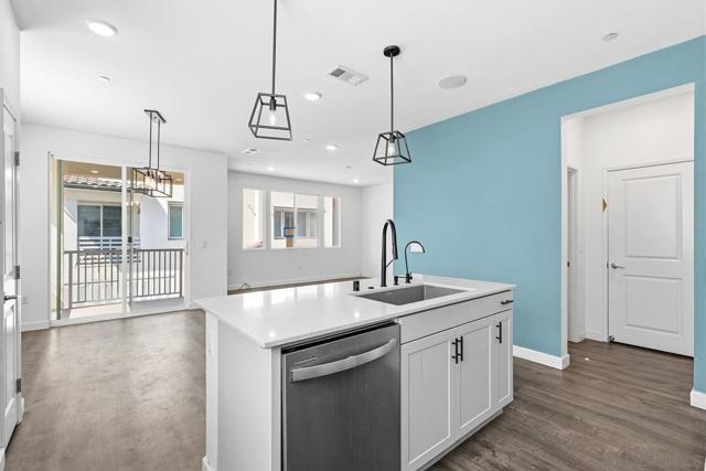 5230 Calle Rockfish, San Diego CA: https://media.crmls.org/mediaz/eee327c0-d978-4e6c-8c42-ff8f27eb682f.jpg