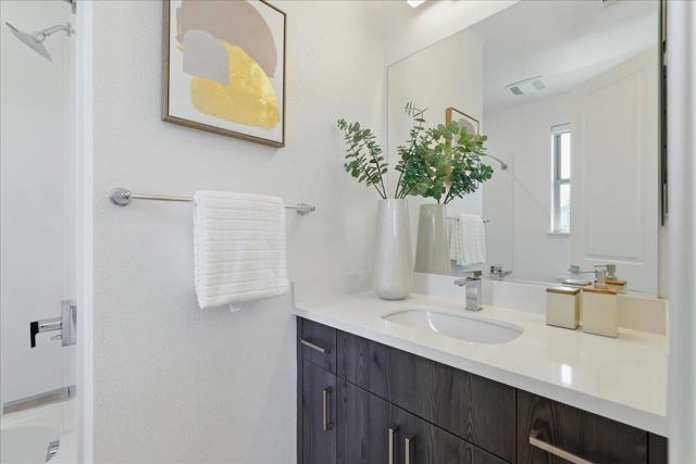 332 Marquetta Circle, Mountain View CA: https://media.crmls.org/mediaz/eee36c4d-c0f3-4ba4-8aec-35b162f7e543.jpg