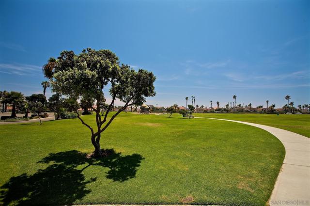 59 Tunapuna Ln, Coronado CA: https://media.crmls.org/mediaz/eee40835-8637-40f7-9fd9-22a094da4a63.jpg