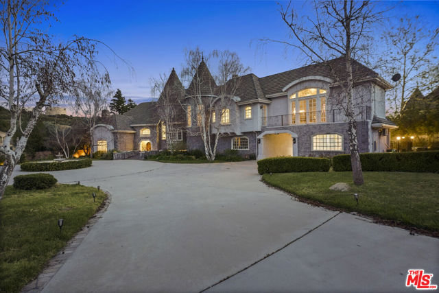 22510 La Quilla Drive, Chatsworth CA: https://media.crmls.org/mediaz/eee4b182-9faa-401a-98db-b6083d0e376f.jpg