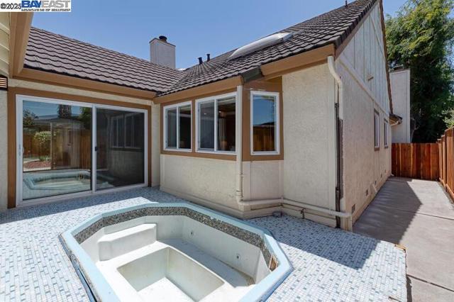 41366 Charlita Ct, Fremont CA: https://media.crmls.org/mediaz/eee51191-67f5-4826-a8d4-537442ecf629.jpg