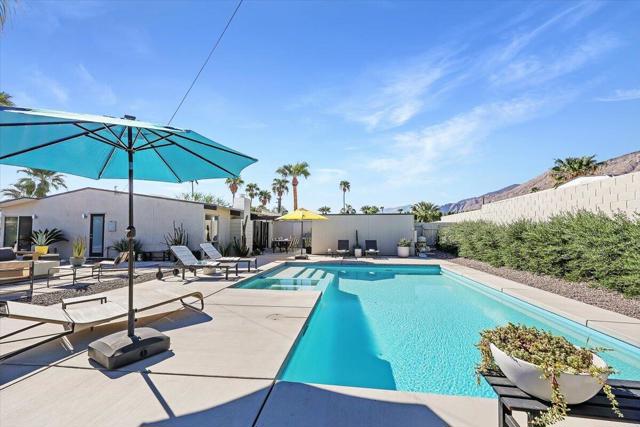 408 E Glen Circle N, Palm Springs, CA 92262