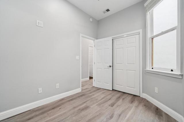 30003006 26th Street, San Francisco CA: https://media.crmls.org/mediaz/eee79521-49a9-4598-9c39-1b9cecf14685.jpg
