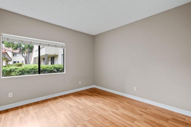 992 Lupine Hills Dr., Vista CA: https://media.crmls.org/mediaz/eee7acde-eaa4-4655-a758-9cf6d21c2c65.jpg