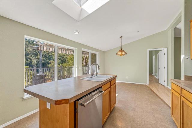 21444 Parrott Ranch Road, Carmel Valley CA: https://media.crmls.org/mediaz/eee86366-8dab-4c1d-8210-fee454f01dd3.jpg