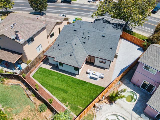 31301 San Andreas Drive, Union City CA: https://media.crmls.org/mediaz/eee8657b-5785-4307-8e3d-0c20d95a8015.jpg