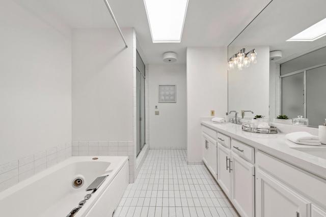 14449 Liddicoat Circle, Los Altos Hills CA: https://media.crmls.org/mediaz/eee88921-4ad4-4162-8795-98f27687ac60.jpg