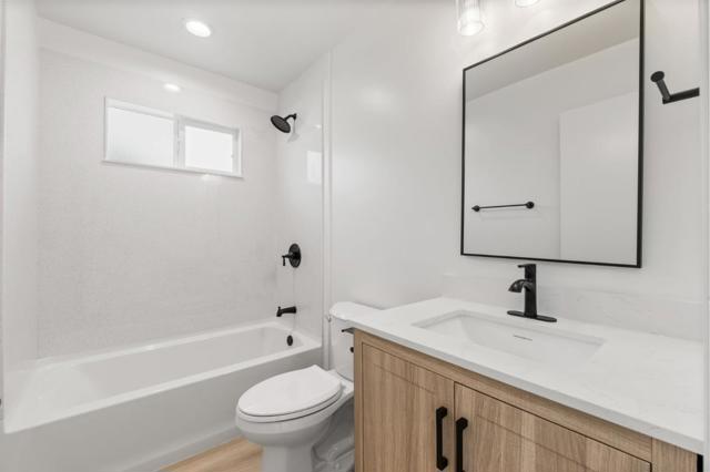 1064 15th Avenue, Redwood City CA: https://media.crmls.org/mediaz/eeeab8ba-1602-408f-999b-b0cdede09cb1.jpg