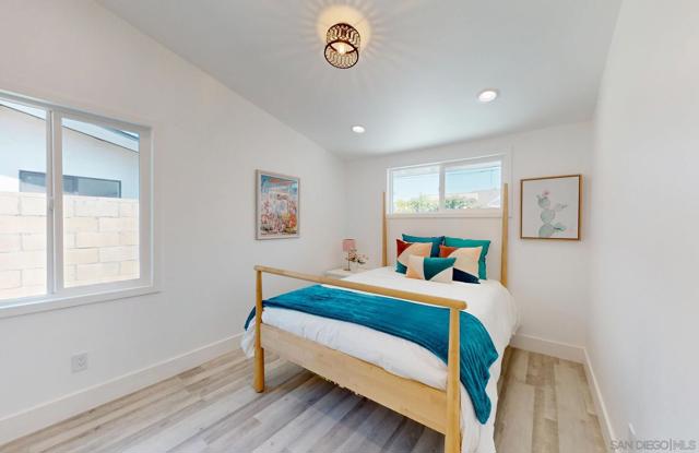 873 Towne Street, Costa Mesa CA: https://media.crmls.org/mediaz/eeeac606-abbd-4ba2-b0c0-20b567d5f235.jpg