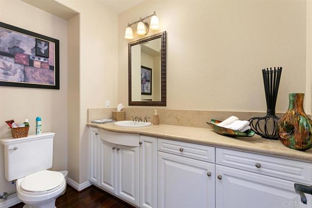 Detail Gallery Image 12 of 21 For 7047 Rose Dr, Carlsbad,  CA 92011 - 4 Beds | 4/1 Baths