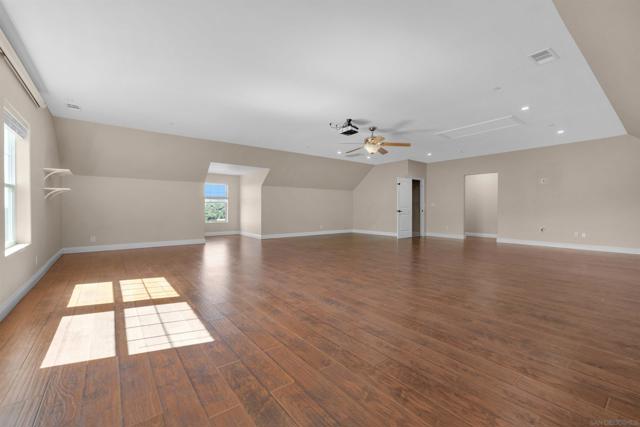 16725 Harrison Park Trail, Julian CA: https://media.crmls.org/mediaz/eeecbb12-5fe0-4991-be7f-6c4267860038.jpg