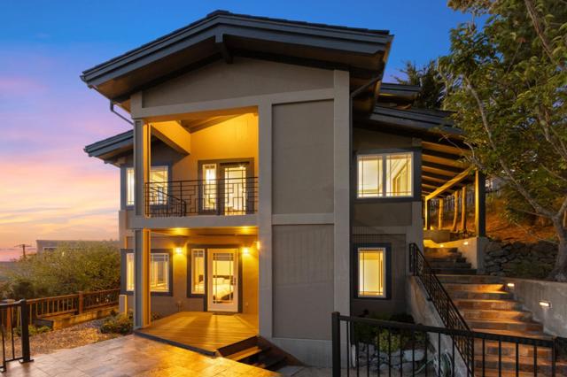 107 Dolphine Avenue, El Granada CA: https://media.crmls.org/mediaz/eeecfd45-3024-4b54-bd6e-fb95aa39fc64.jpg