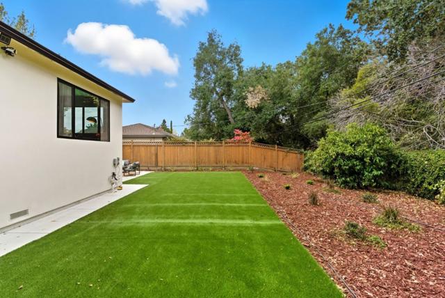 2766 Carolina Avenue, Redwood City CA: https://media.crmls.org/mediaz/eeed106a-1859-4e2f-9b31-4d249ea88998.jpg