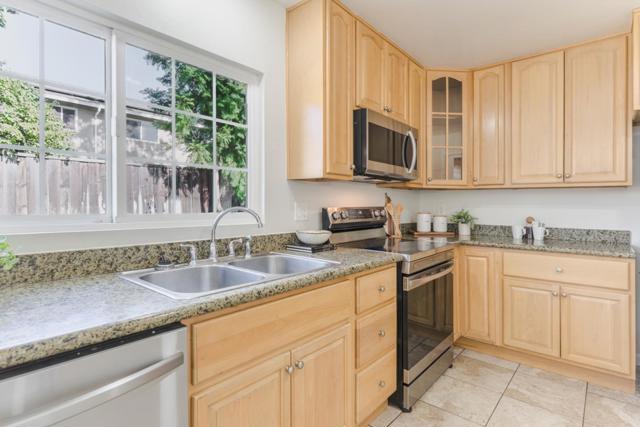 4898 Rue Bordeaux, San Jose CA: https://media.crmls.org/mediaz/eeee155b-fc62-4391-ba0e-db3c55d28336.jpg
