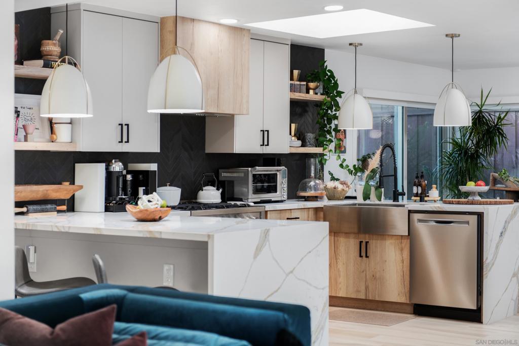 MLS #250035997SD img 13