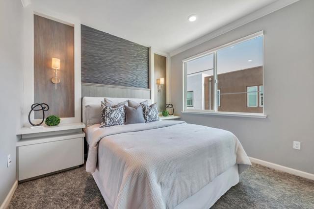 111 Llano De Los Robles Avenue, San Jose CA: https://media.crmls.org/mediaz/eeef4dd2-feeb-46b7-8575-16ac3ff96461.jpg