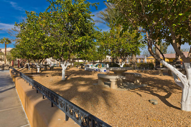 462 Via De La Paz, Palm Desert CA: https://media.crmls.org/mediaz/eef03746-e6fb-415a-afd0-9e21c7590d3c.jpg