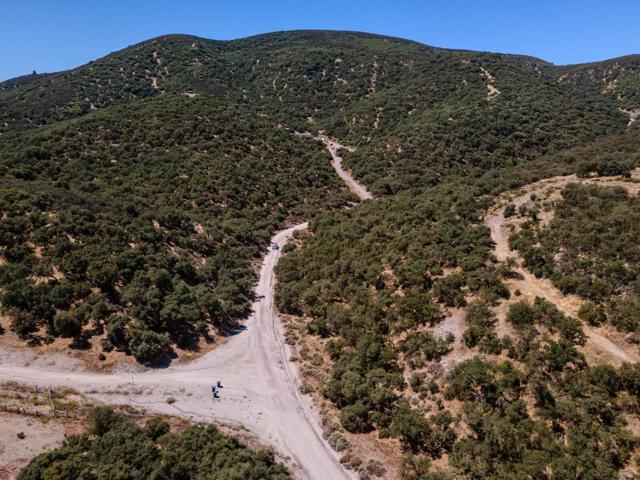 71418 Jolon Road, Bradley CA: https://media.crmls.org/mediaz/eef0a5f1-2f28-4bcb-a43f-5ad4fa9e660e.jpg