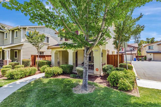 208 Jupiter Ct., Pittsburg CA: https://media.crmls.org/mediaz/eef0c990-2183-4c73-a900-9ce3f35301e8.jpg