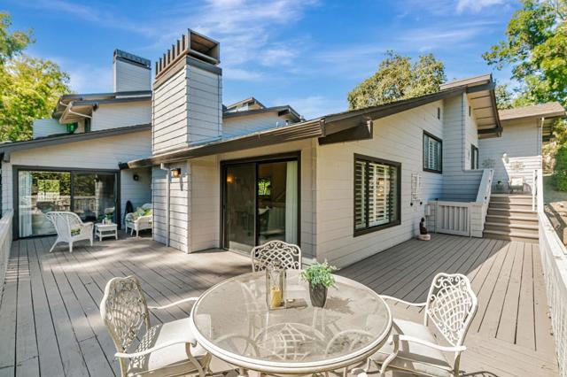 1350 Trinity Drive, Menlo Park CA: https://media.crmls.org/mediaz/eef0ec04-7a7e-4dfb-a95f-b5008fa8548c.jpg