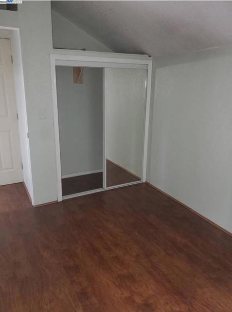 1706 Fairview St, Berkeley CA: https://media.crmls.org/mediaz/eef247d7-37ad-413f-9431-0293fc31376f.jpg