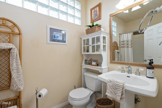 Detail Gallery Image 27 of 71 For 2127 Bermuda Dunes Pl, Oxnard,  CA 93036 - 2 Beds | 2 Baths