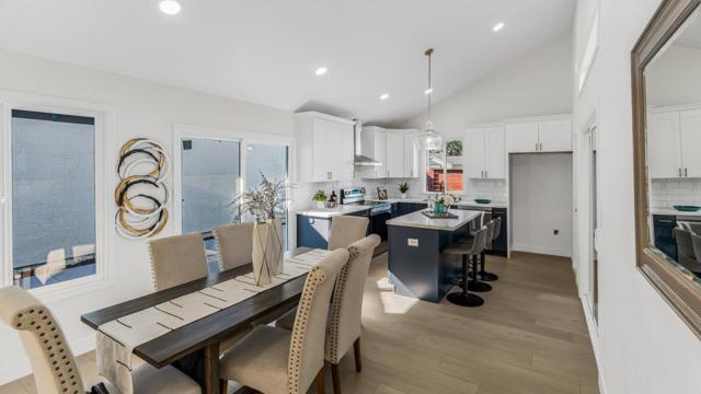 34981 Skylark Dr, Union City CA: https://media.crmls.org/mediaz/eef2d94c-e6a4-4029-ba8c-1f2e61cabc21.jpg