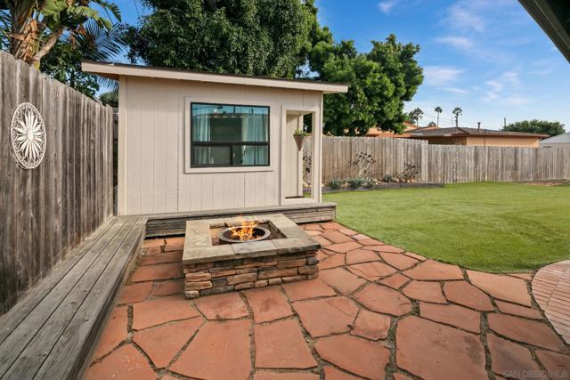 4407 Dakota Drive, San Diego CA: https://media.crmls.org/mediaz/eef38460-0b66-42c5-a1a5-3b489d7a8d65.jpg