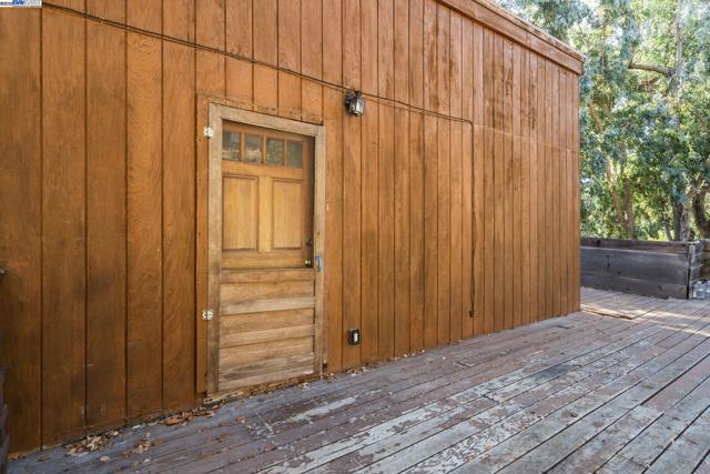 2592 Caballo Ranchero Dr, Diablo CA: https://media.crmls.org/mediaz/eef3a8b7-d4b6-4001-8026-87ee27ef1d9b.jpg