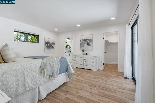 1821 S Main St, Walnut Creek CA: https://media.crmls.org/mediaz/eef460ff-a752-4e20-8879-fc8e6135d59d.jpg
