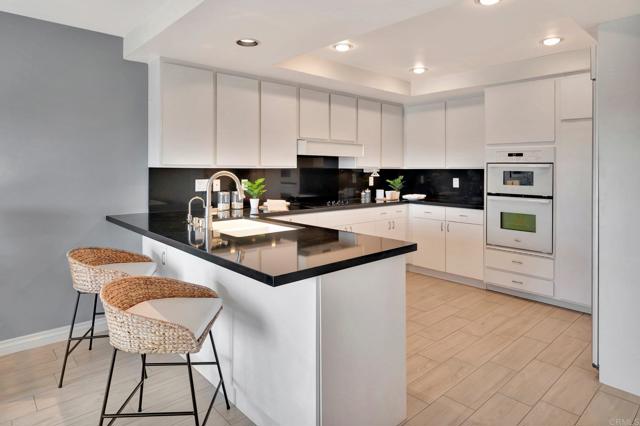 55 Jasmine Creek Drive, Corona del Mar CA: https://media.crmls.org/mediaz/eef4b478-e527-40de-97cd-9cdcd30e28ed.jpg